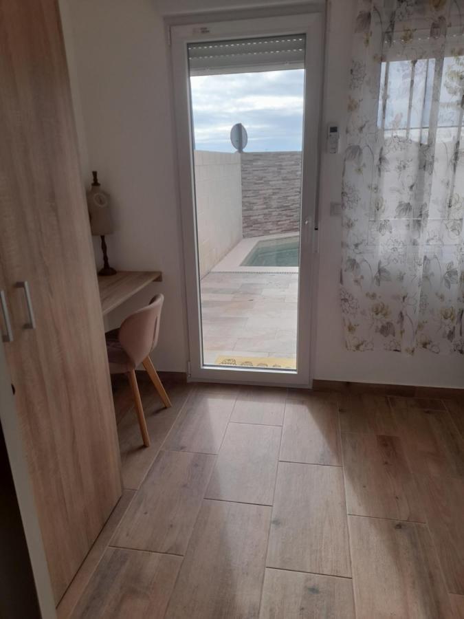 Apartmán Las Tres Llaves Barcience Exteriér fotografie